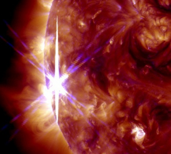 Solar flare oct25 sdo