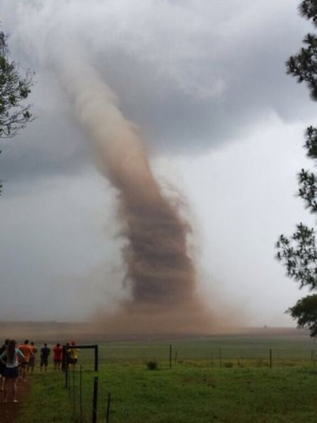 635524381316419004 south africa twister